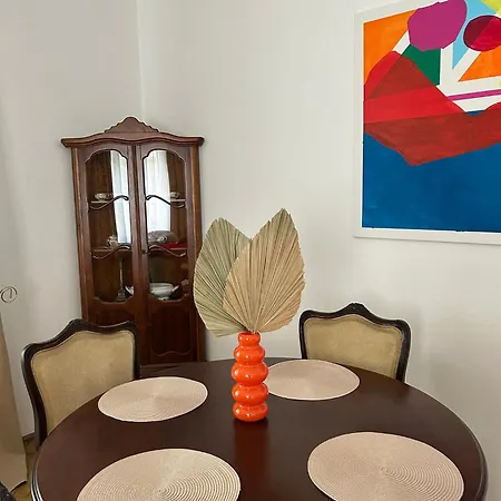 Apartment Vintage Touch